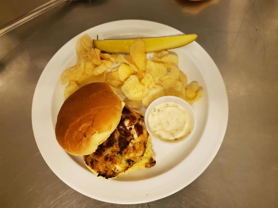 shanks food crab cake sandwich
